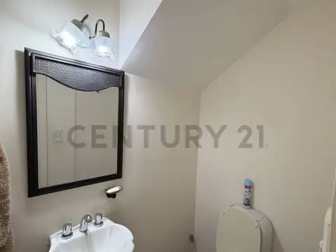 Casa 6 ambientes con 3 baños
