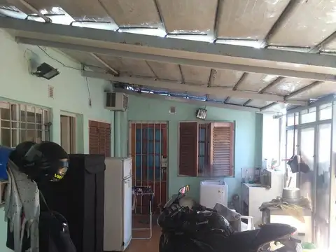 Depto Tipo Casa en Venta en Los Hornos, USD 75.000