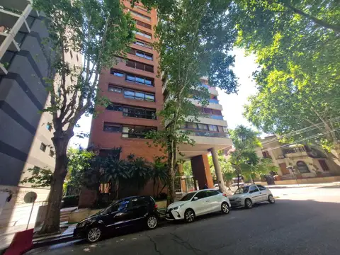 Tres De Febrero 1400, Piso 4