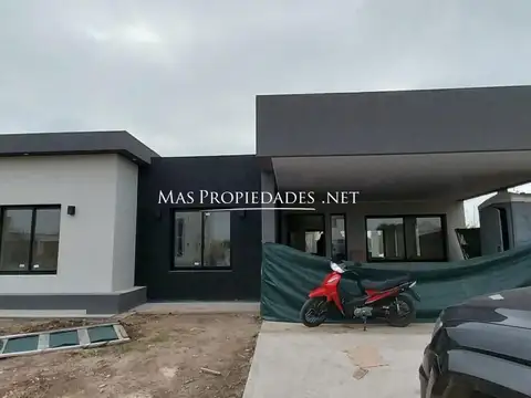 Venta Casa en Cruz del sur 3 Dormitorios Canning