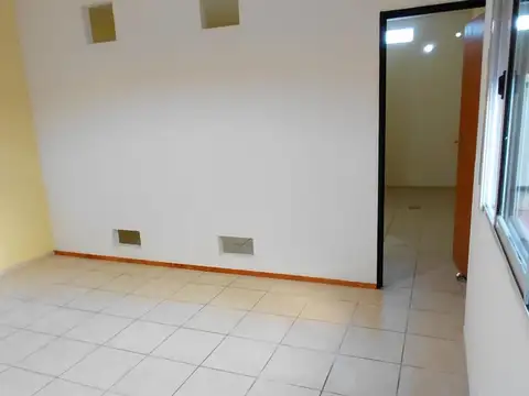Departamento en Alquiler en Villa Constructora, $ 400.000