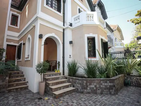 Venta - Casa Estilo Inglés - Belgrano R - Frente a San Patricio