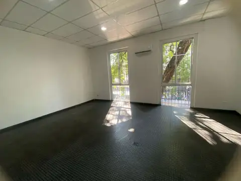 Oficina en Alquiler en Monserrat, $ 870.000