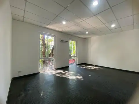 Oficina en Alquiler en Monserrat, $ 870.000
