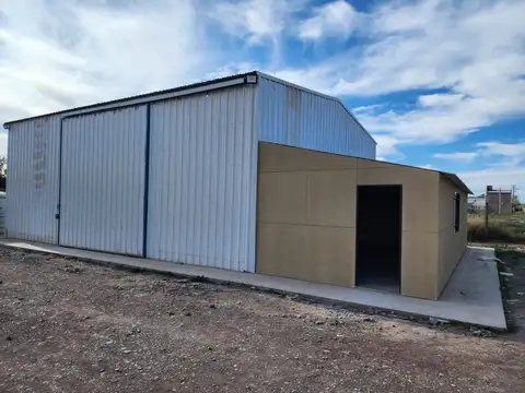 VENTA GALPON CON OFICINAS EN FERNANDEZ ORO