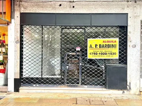 Martínez Centro: Luminoso Local Frente a la Estación. Planta Baja y Sotano. Gran Vidriera. 4.38x12.