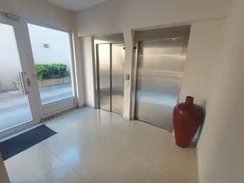 HIPOLITO YRIGOYEN 2600, Piso 8