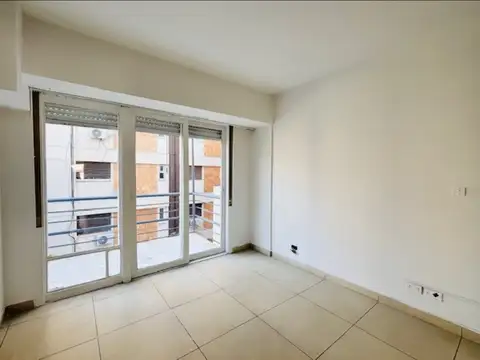 Oficina 4 ambientes con 3 baños