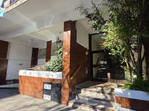 ALQUILER 2 AMBIENTES APTO PROFESIONAL CABALLITO – IDEAL CONSULTORIOS / ESTÉTICA