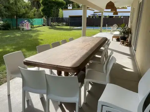 Venta de lote junto con 2 propiedades