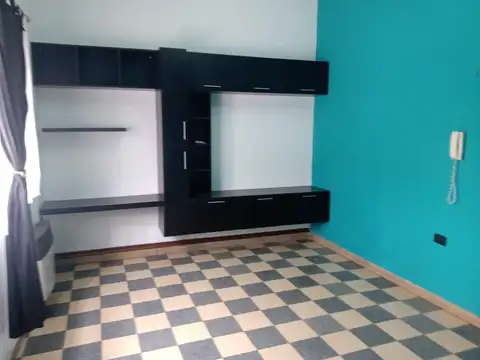 Depto Tipo Casa en Alquiler de 2 dormitorios