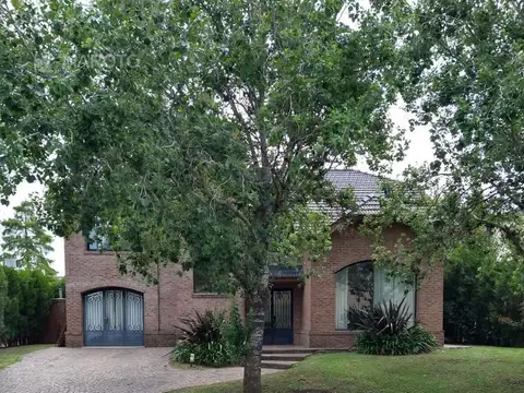 Casa en Alquiler en Septiembre, USD 1.700