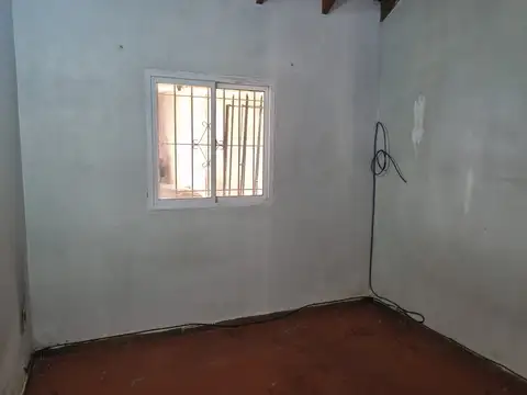 Depto Tipo Casa en Alquiler en Bernal Oeste, $ 450.000