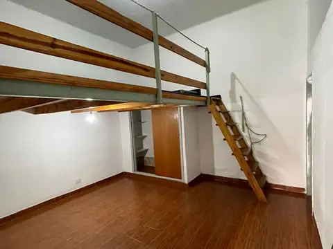 Depto Tipo Casa en Venta de 1 dormitorio