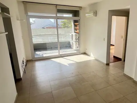 Departamento en Alquiler en Villa del Parque, $ 850.000