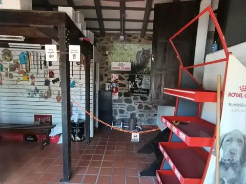 Local en Alquiler en Villa San Lorenzo, $ 380.000