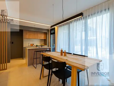 Casa 3 ambientes con 4 baños