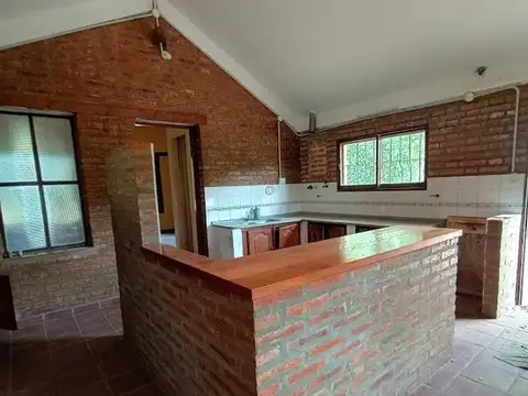 CASA EN VENTA  en 1 ha de terreno y galpón - SALSIPUEDES