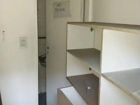 Galpon en Venta 35  mts Fondo