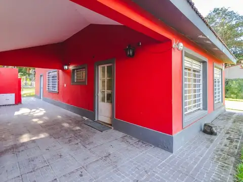 Casa 4 ambientes con 3 baños
