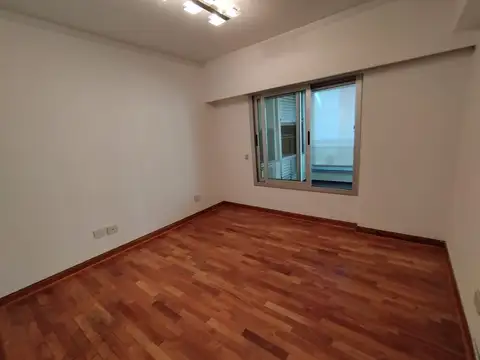Departamento 6 ambientes con 4 baños