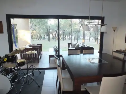 Casa en Venta en Barrio Cerrado "El Bosque"