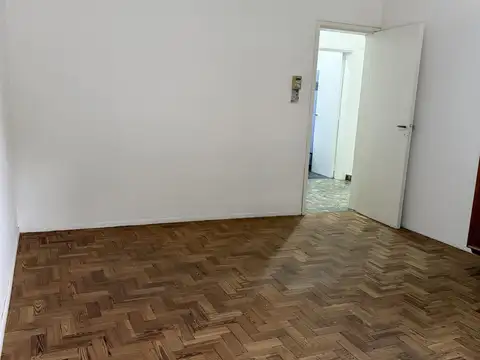 Depto Tipo Casa 4 ambientes con 1 baño