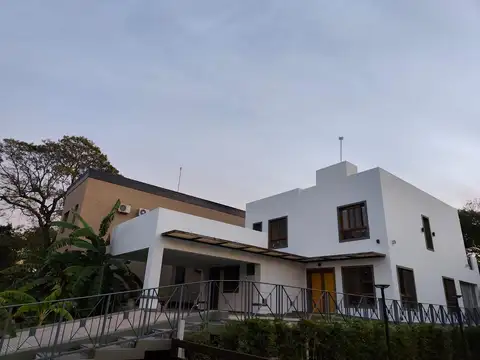 Saavedra Lamas (b° La Ribera)