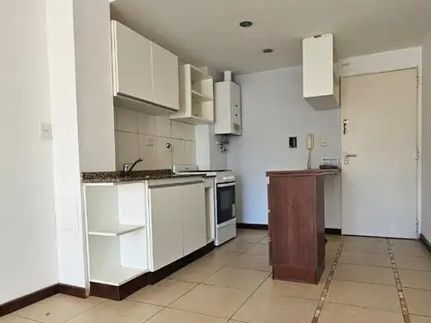 DEPARTAMENTO ALQUILER AL FRENTE UN DORMITORIO. CENTRO