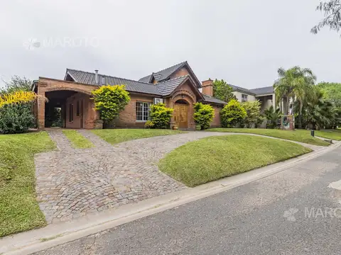 Casa en Venta en Septiembre, USD 280.000