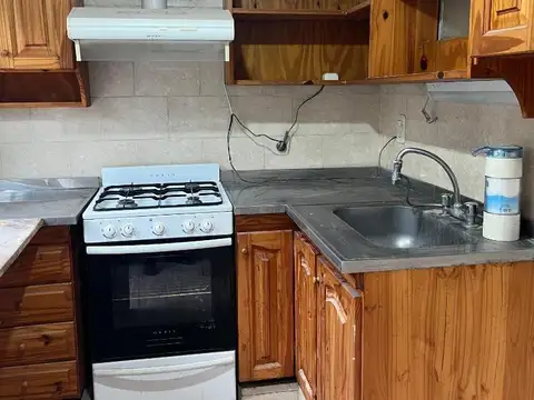 Depto Tipo Casa en Alquiler en Lomas de Zamora, $ 750.000