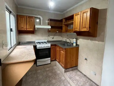Depto Tipo Casa en Alquiler de 3 dormitorios