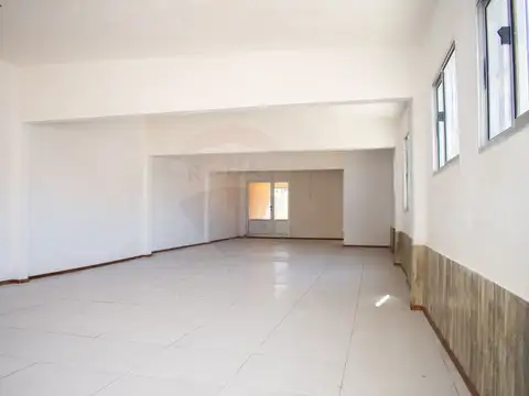 Alquiler de local Comercial a estrenar en Pando