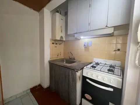 ALQUILER DE DEPARTAMENTO DE 1 AMBIENTE CON BALCON EN RAMOS MEJIA SUR