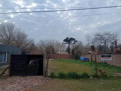 Amplio terreno en Ibarlucea