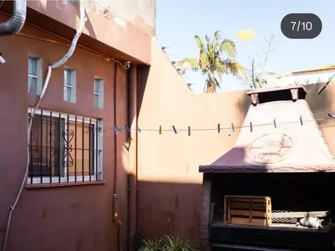 GRAN CASA A LA VENTA, HERMOSO BARRIO