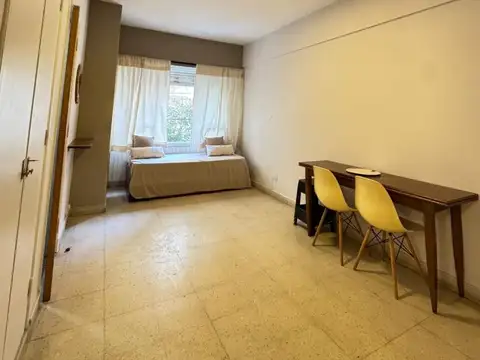VENTA Apto Credito - Monoambiente a la calle – Muy luminoso