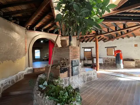 VENTA CASA DE MONTAÑA DE 2 DORM CON CAMPO 2 HECTS