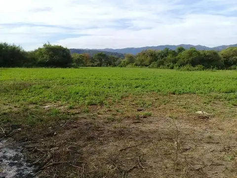 Calle pública sin número, Paclín, La Merced 100
