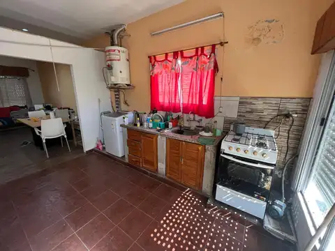 Casa 3 ambientes en venta en Merlo
