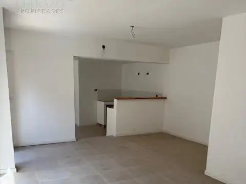 Depto Tipo Casa en Alquiler de 2 dormitorios