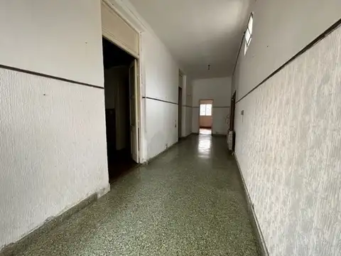 CASA EM VENTA EN CALLE 35 ENTRE 18 Y 20 - MERCEDES (B)