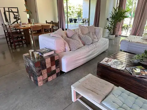 Casa en Alquiler en San Sebastian, USD 3.500