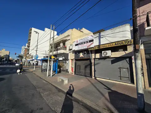 Terreno en Venta en Lanus Oeste, USD 330.000