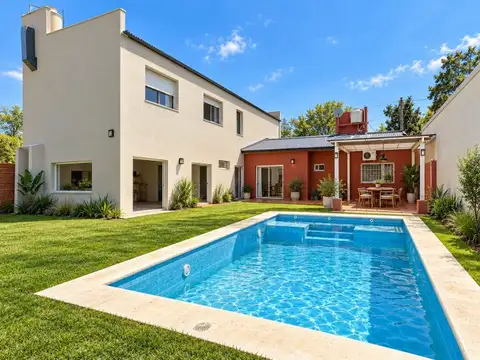 Venta | Casa quinta c/pileta + Local Eventos o Taller | Luján Centro | Sale a 2 calles | gran l...