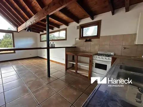 Casa en Alquiler con 1 cochera
