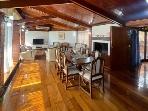 Casa en Venta en Castelar Norte, USD 480.000