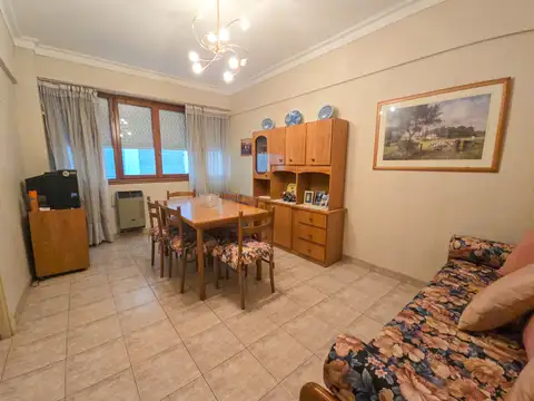Departamento 2 amb. Interno - a metros del mar - Centro