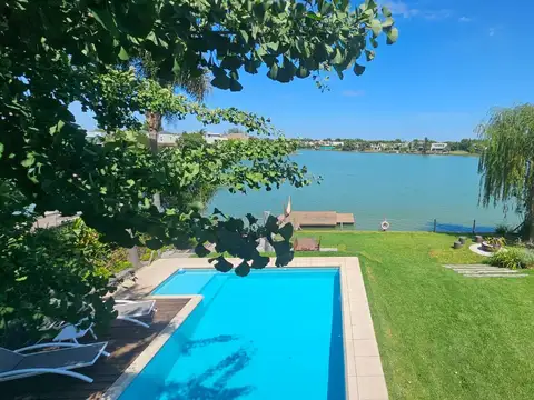 Casa en  alquiler verano, Santa Bárbara, 4 dormitorios con costa a la laguna, muelle, kayak