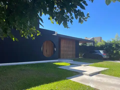 Casa en Venta en Mapuche Country Club, USD 350.000